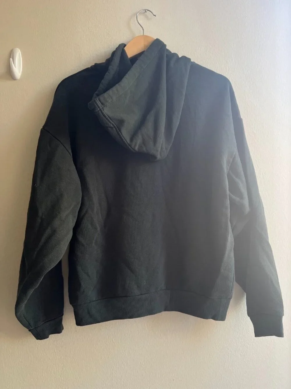 ALO Yoga Black Pullover Hoodie